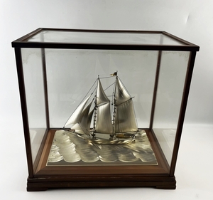 1円～ 船 置物 銀製 ヨット シルバー silver 925 スターリングシルバー アンティーク ガラスケース 帆船銀製 533ｇ