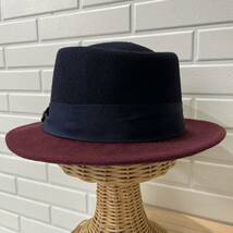 新品 Ecua-Andino エクアアンディーノ 定価10780 HAT ポークパイハット フェルト エクアドル製 ピンバッジ付き バイカラー 玉mc2517_画像4