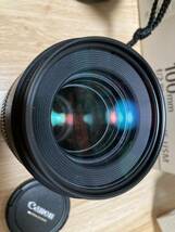 【中古美品】EF100mm F2.8L マクロ IS USM CANON レンズ レンズ防護フィルター付　キヤノン_画像2