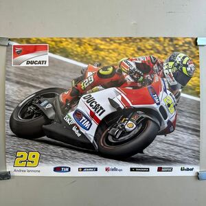 【A0181】Moto GPアンドレア・イアンノーネ ポスター ＃ 29 Ducati Desmosedici Andrea Iannone◎約30㌢x42㌢◎巻いた状態での発送致します