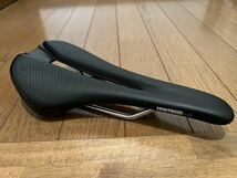 【中古】Bontrager(ボントレガー)Montrose Elite サドル ★(270mm×138mm)★TREK トレック_画像1