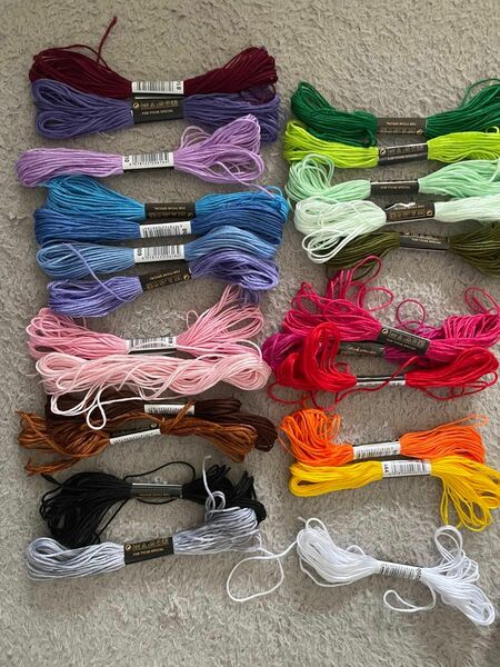刺繍糸　未使用　24本