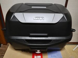 GIVI E43NTL-ADV 未塗装ブラック　トップケース リアボックス バイク