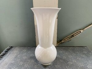 Meissen マイセン 白磁 ホワイト　レリーフ フラワーベース　30cm 花瓶 飾壷▼