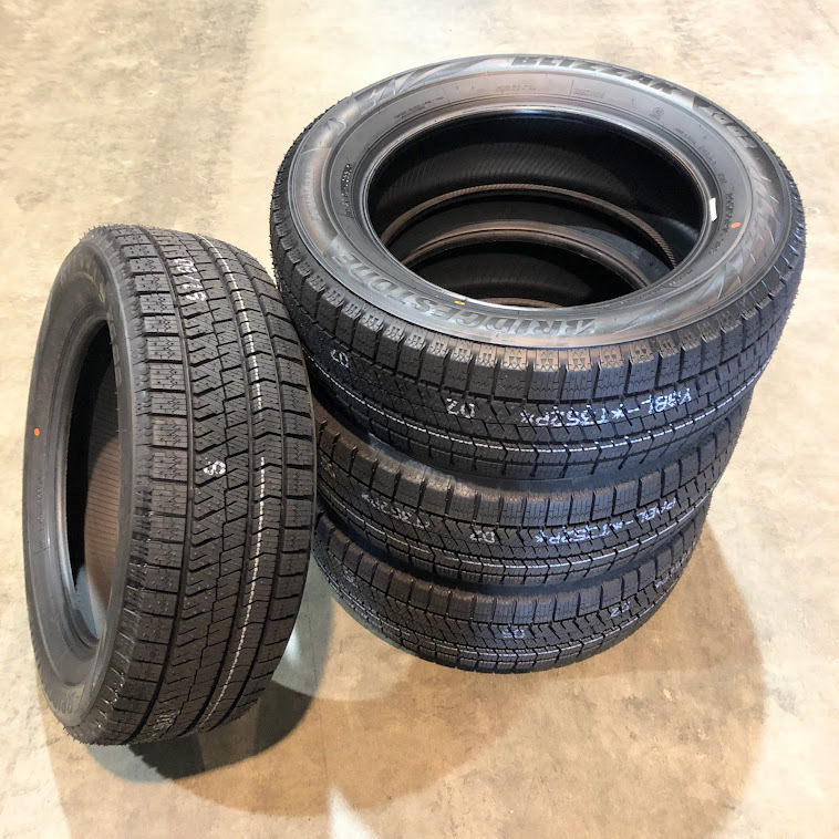 保管袋付 (BE001.7) 送料無料[4本セット] BRIDGESTONE BLIZZAK XG02　205/55R16 91S 2021年製造 室内保管 スタッドレス 205/55/16.