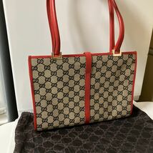 【ほぼ未使用・美品】GUCCI グッチ ハンドバッグ トートバッグ ジャッキー キャンバス地 レザー GGシマ シリアルあり 保存袋付き_画像2