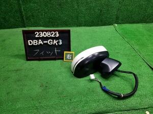 フィット DBA-GK3 右サイド 運転席 ドアミラー 76208-T5A-J31 自社品番230823