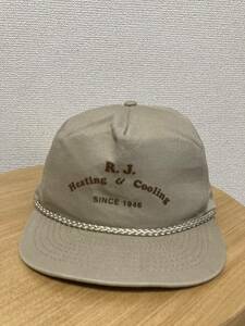 80's 90's USAヴィンテージ キャップ 帽子 r j heating & cooling / 企業キャップ トラッカーキャップ ベージュ系　ONE SIZE