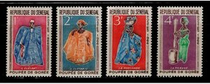 外国切手　セネガル　1966年　民族衣装　4種完　未使用