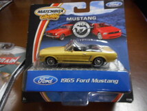 ★★1/43 マッチボックス フォード マスタング コンバーチブル 1965 イエロー Matchbox Ford Mustang Red 40th 40周年★★_画像1