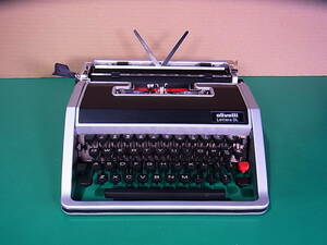 ##[ prompt decision ]olivetti Lettera DL antique English typewriter (olibetire tera DL) operation verification OK. very rather good USED goods 