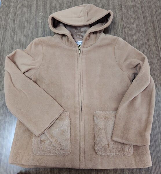 新品 タグつき アウター ジャケット ジャンパー 130