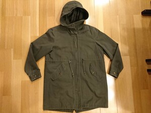  Mac is u slash Hour Mod's Coat lady's M size ( smaller S..) military jacket moss green with a hood . postage 520 jpy 