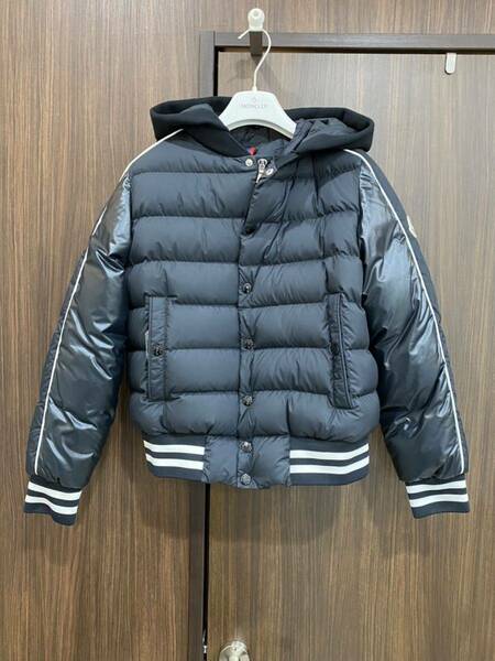 1回　定価14.5万　MONCLEL モンクレール キッズダウン MERIH BOMBER　12 ブラック 国内正規品