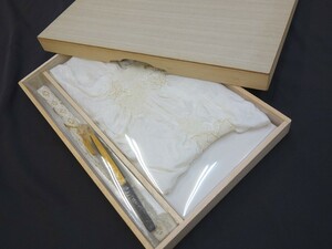 【新春お年玉SALE】☆51219-4☆未使用美品 和装小物セット 絞り 帯揚げ 花鳥模様 帯締め 扇子 白×金