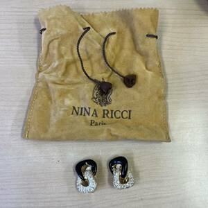 【TS0122】ニナリッチ NINARICCI ゴールドカラー イヤリング ラインストーン アクセサリー 保存袋付き