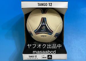 ★残りあと1個!! ★adidas UEFA EURO 2012 サッカーヨーロッパ選手権 公式試合球レプリカ ミニ TANGO12★