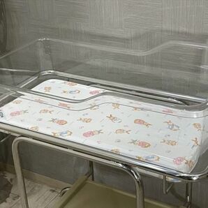 高品質 ATOM社 新生児ベット 幅80 高さ97cm 産婦人科 ベビーベット 新生児用 ベット クリニック 医療用品の画像2