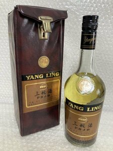 【 未開栓 】 三蛇酒 P.B.J.B. リキュール 38% 700ml YANG LING ケース付き 嘉華酒廠出品 中国 古酒 ヘビ 藤417