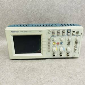 B5018）Tektronix/テクトロニクスデジタルオシロスコープ DIGITIZING OSCILLOSCOPE 　TDS2002