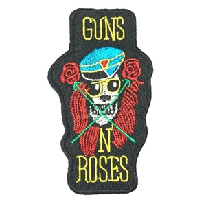 139　ガンズ・アンド・ローゼズ　スカル 薔薇　バラ　アイロン ワッペン GUNS N' ROSES　ロック 音楽 刺繍 パッチ リペア