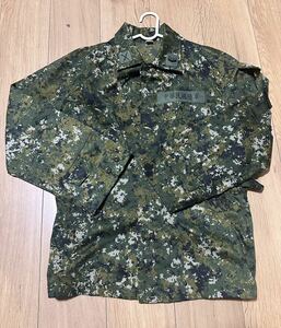 中華民国国軍 陸軍 台湾軍 迷彩服 ジャケット サイズ43L 階級章付き