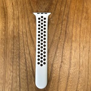 【開封済み未使用品】NIKEバンド（14cm）片方のみApple Watch アクセサリー