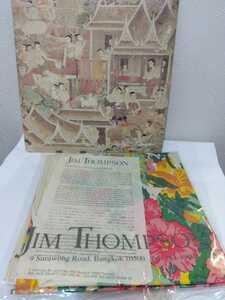 新品　未使用　JIM THOMPSON ジムトンプソン 　鮮やか花柄　スカーフ 　シルク100％　231215