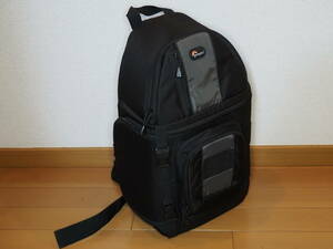 Lowepro　ロープロ　スリングショット　LP36173-PJP　【美品】　－送料無料ー