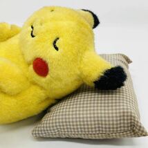 TOMY ピカチュウ　レトロ　初期　ポケモン　ぬいぐるみ　希少　おやすみ　すやすや　お昼寝　眠り　pokemon Pikachu_画像2