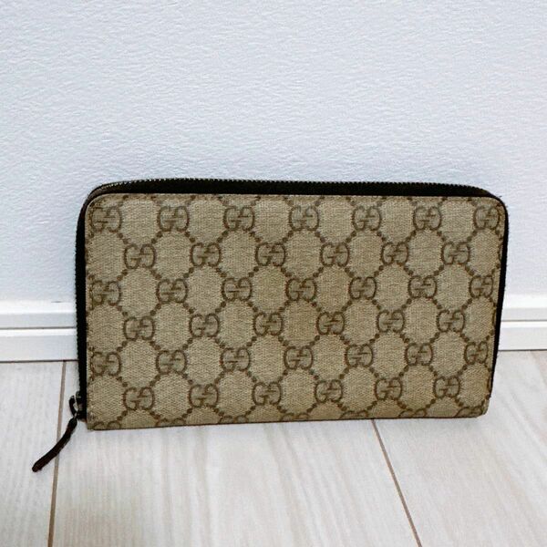 《美品》GUCCI(グッチ)長財布