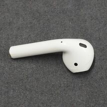 Apple AirPods エアーポッズ USED品 右イヤホンのみ R 片耳 A2032 第二世代 正規品 MV7N2J/A 完動品 中古 T V9007_画像1