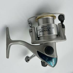 ダイワ Daiwa DAIWA リール TRIFORCE-Z 2500iA ABS ANTI- BACKLASH SYSTEM システム　スピニングリール