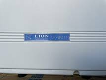 動作品　LION ライオン事務器 A3対応 自動紙折機 LF-821N 卓上紙折機 AC100V 60Hz専用 DM/チラシ/封入/製本などに 電動紙折り機 福岡市_画像6