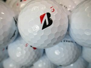 489【特A級】ブリヂストン BRIDGESTONE/Bマーク TOUR BX [2022年] コーポレートカラー 50個