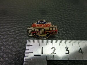 未使用品 スナップオン SNAP-ON ピンバッジ バス BUS 管理No.40102