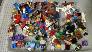 レゴ お城シリーズ パーツ ジャンク 騎士 ナイト 甲冑 騎馬 武器 盾 魔法使い ミニフィグ 大量出品中 同梱可能 正規品 LEGO
