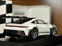 1/43 海外限定 ミニチャンプス ポルシェ 911 992 GT3RS Weissach Package 2023 ホワイト/シルバー 1:43 Minichamps Porsche_画像2