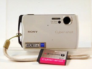 m554★SONY/Cyber-shot/DSC-T11/デジカメ/デジタルスチルカメラ/コンパクト/白ホワイト系/ソニー/未確認ジャンク品★送料全国一律520円〜