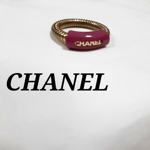 美品　CHANEL　バネ　ロゴ　リング　ピンク　刻印あり　プラスチック　12号 アクセサリー