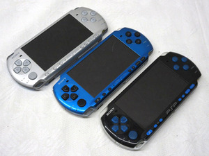 01K046 SONY ソニー PSP [PSP-3000 ×2台 不明 1台] 3台セット 完全ジャンク 現状 フタ・バッテリー欠品 売り切り