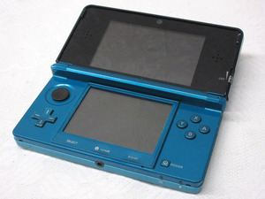 01K143 任天堂 3DS 本体のみ アダプター接続部破損 ジャンク 部品取りに 売り切り