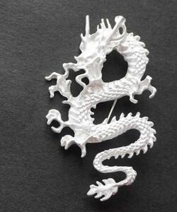 【白DX昇龍神】新品『ホワイトドラゴン◎DRAGON　龍』■開運☆運気■Nature ロマンチック 高級感 金属 ピンバッジ バッチ　ブローチ激渋