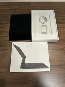 【美品　付属品あり】Apple iPad Pro 11インチ (第1世代) 256GB Wi-Fi シルバー　Magic Keyboard