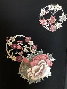 黒羽織　牡丹　紅葉　梅　笹　刺繍　3シーズン着られる柄