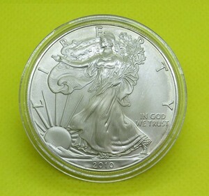 2010年 　ウォーキングリバティ 1オンス銀貨 アメリカンイーグル銀貨　未使用