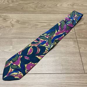 601 paul smith ポールスミス ロンドン 総柄ネクタイ