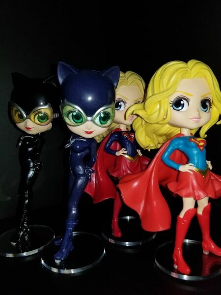 Q posket CATWOMAN 通常カラー 特別カラー & SUPERGIRL Q posket 通常カラー 特別カラー 4種 用台座