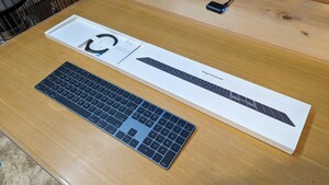 Apple アップル 純正 Magic Keyboard マジックキーボード テンキー付き us 配列 スペースグレイ Space Gray
