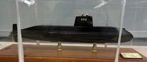 海上自衛隊 潜水艦　おやしお型　小西製作所 KONISHI　1/200 船模型　完成品 ケース付き 中古美品